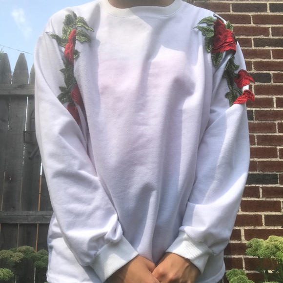 Floral Sweater - Picture 4 of 4